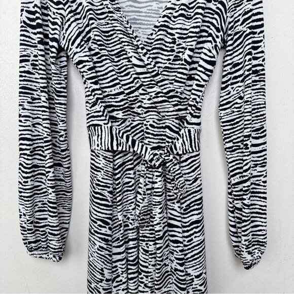 H&M Womens Medium Knee Length Zebra Print Belted Wrap Dress - Picture 4 of 11